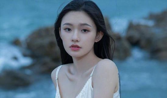 明星网红撕腿图片真实,明星网红争议瞬间揭秘