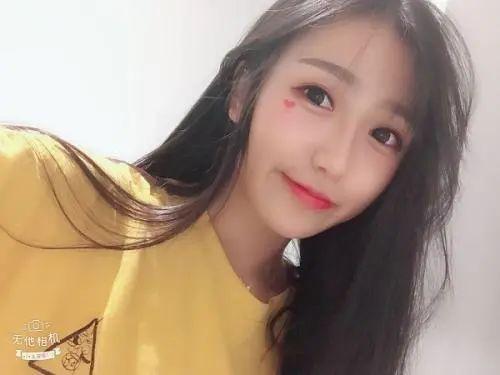今日头条吃瓜女主播是谁,揭秘网络红人的争议瞬间