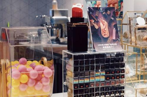 明星网红店服装店,潮流服饰盛宴揭秘