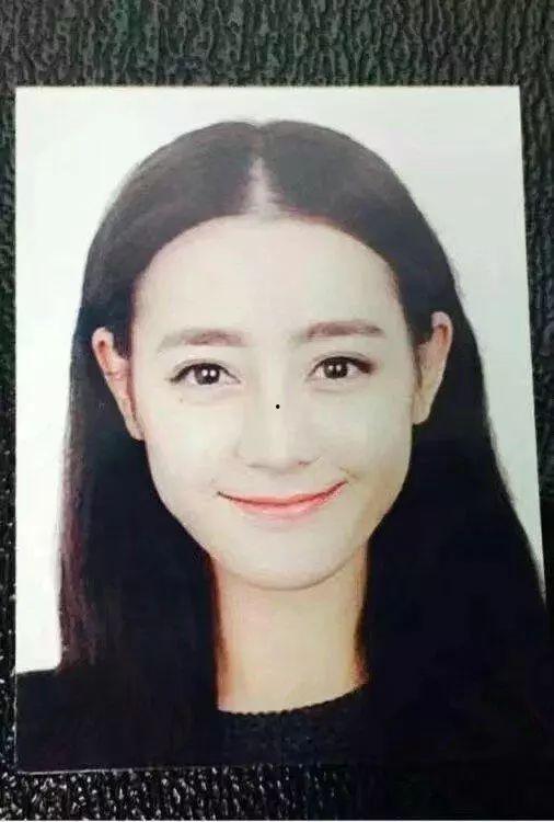 浓眉大眼的明星网红,揭秘网红明星的独特魅力