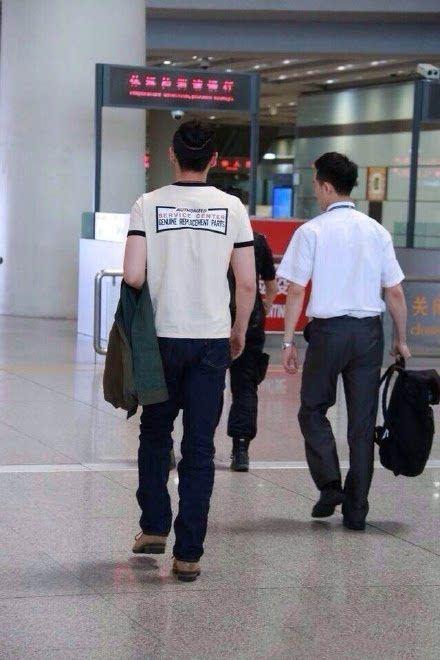 男生明星网红穿搭图片,揭秘男明星网红的时尚穿搭秘诀