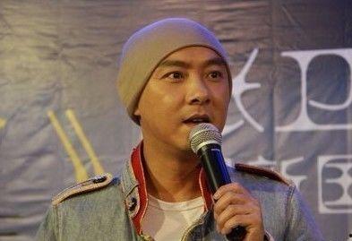 年轻人喜欢明星网红,揭秘年轻人追逐明星网红的狂热现象