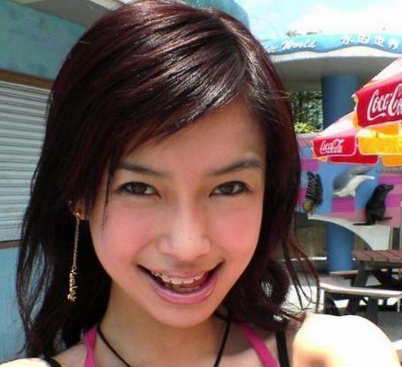 明星网红小狮子图片,萌态可掬引粉丝狂热追捧