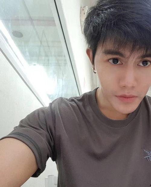 男生小明星网红是谁,男生小明星网红背后的故事