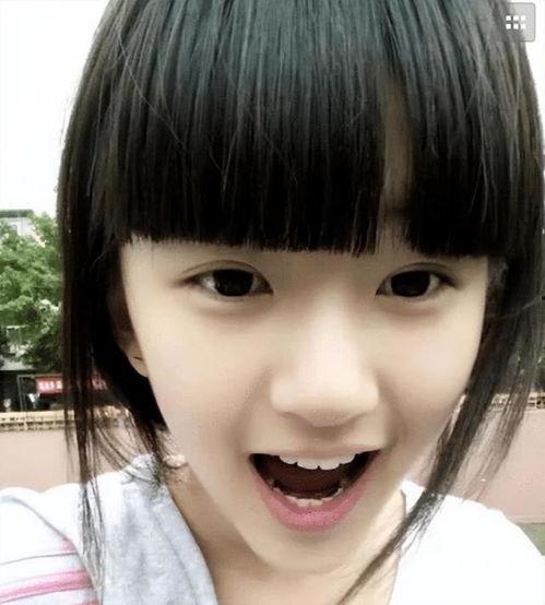 明星网红笑脸图片女头像,揭秘明星网红的甜美魅力瞬间”