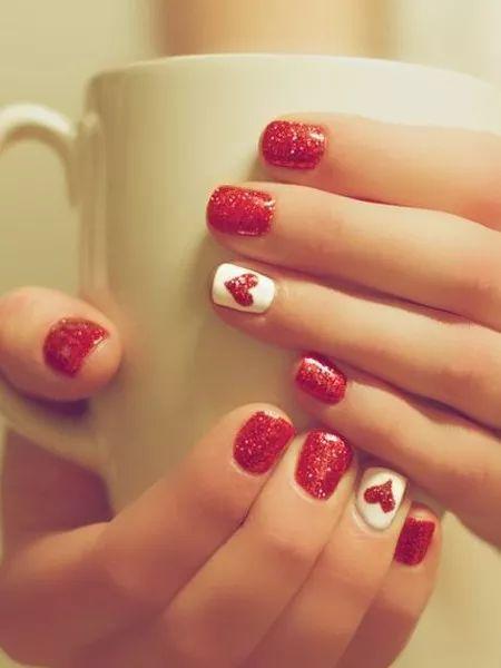 明星网红款过年美甲,新年必备时尚指南