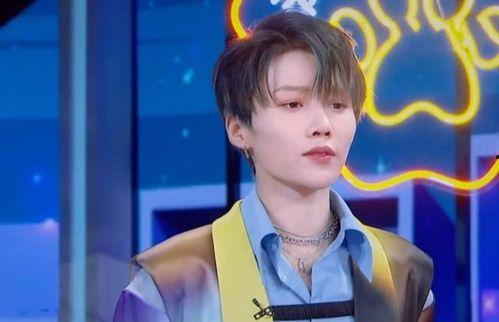 明星网红同框沈月,青春活力四溢