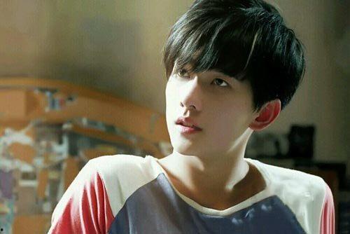 明星网红杨洋图片高清,光影交织下的魅力偶像