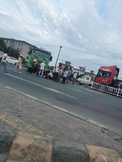 瓜沥今日交通事故新闻,多车连环相撞，紧急救援展开